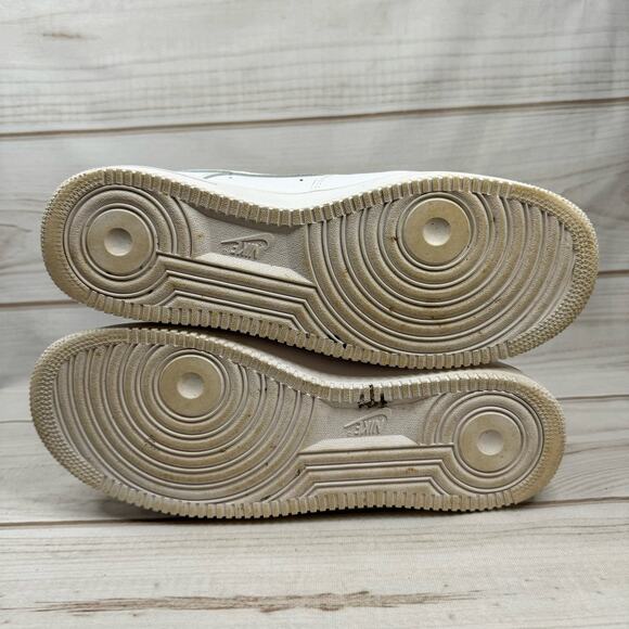 Nike Air Force 1 '07 Low Triple White Sneakers (CW-2288-111) Men's Size 13 - Picture 6 of 11